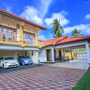 Pensión Andersson Luxury House